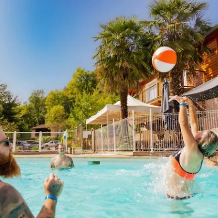 אתר קמפינג Mobil-home Avec Terrasse - 5 Personnes - Api-1-52-1426