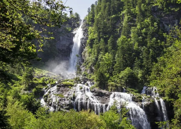 אתר קמפינג Mobil-home Avec Terrasse - 5 Personnes - Api-1-52-1426